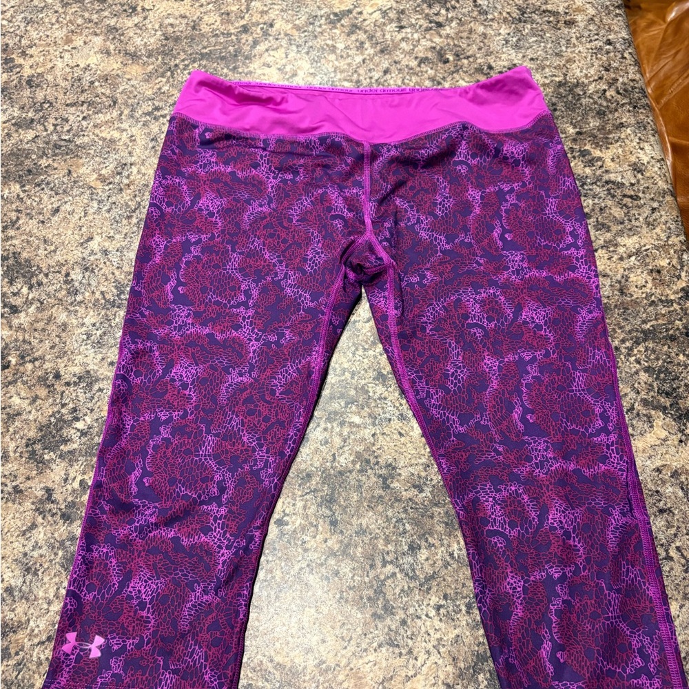 Fitted Under Armour pink & Purple Athletic Leggings
